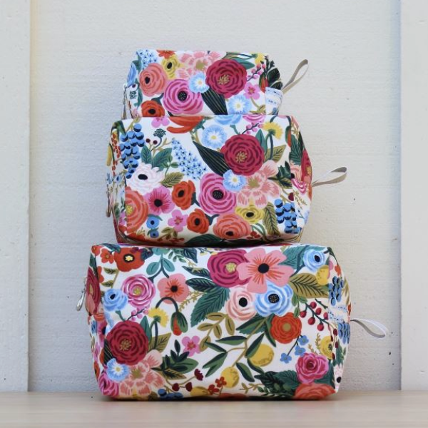 Dopp Kits- Cream Floral