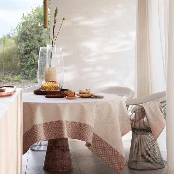 Jardin d'Eden Beige/Pink Table Linens